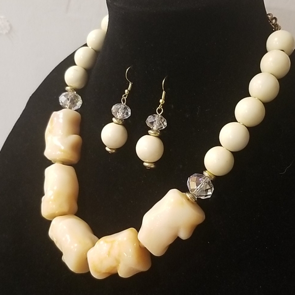 BOHO Faux Alabaster Chunky Matching Set - Picture 2 of 6